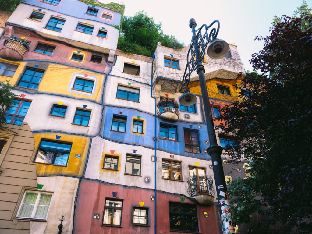 Hunderrtwasser House